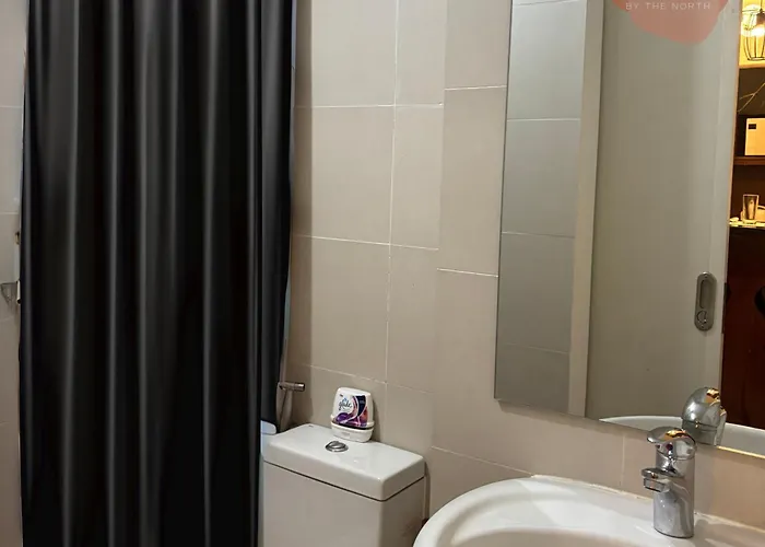 Penthouse Unit With 3 Beds In Quezon *