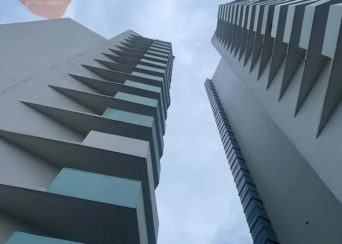 Penthouse Unit With 3 Beds In Quezon *